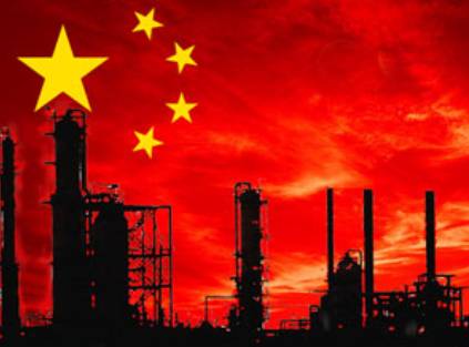 Image of the Chinese flag with silhouettes of manufacturing factories in the background