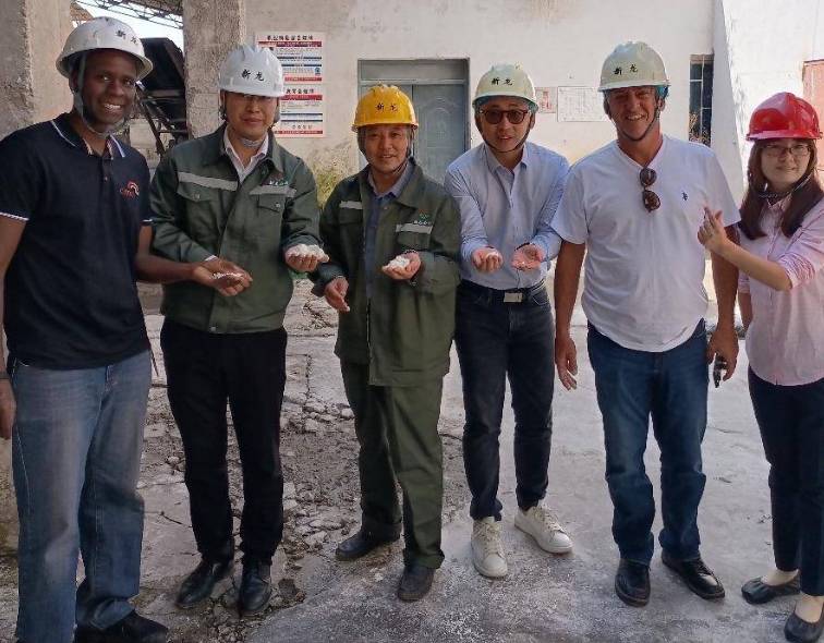 Our professional team- ensuring that CAMACHEM meet required SMBS chemical needs for our Australian client