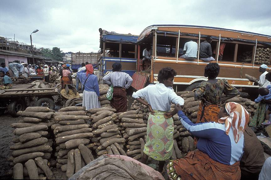People in nigeria shipping items 