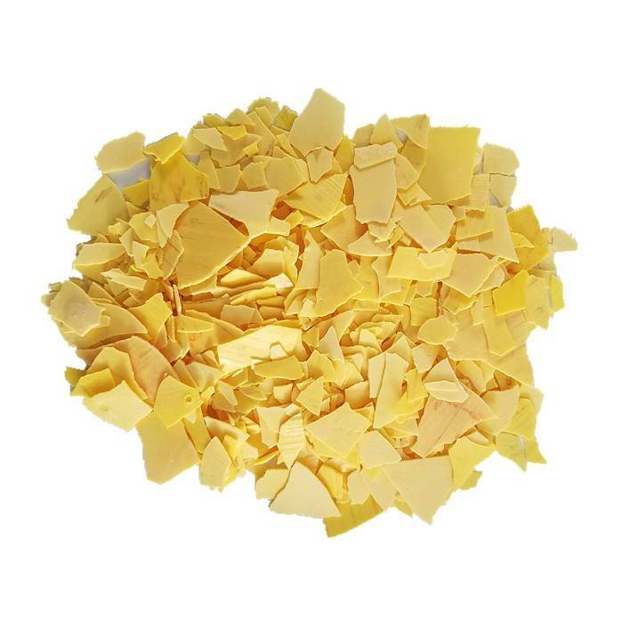 Close up of solid sodium sulfide